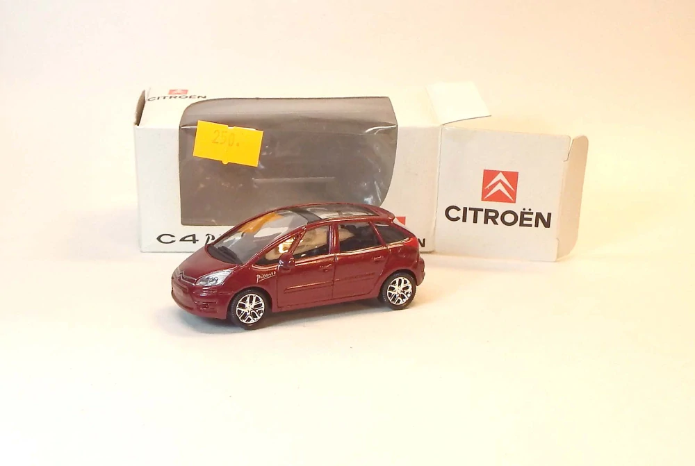 1:64 Citroën C4 Picasso, bazar - Norev