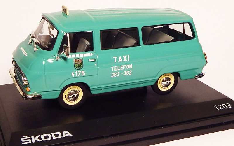 1:43 Škoda 1203 bus Taxi Praha zelený, ruční práce, omezené množství - Škoda mac