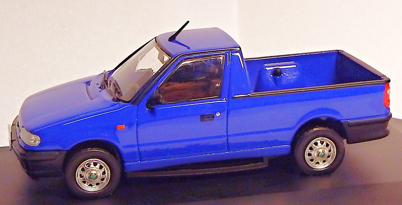 1:43 Škoda Felicia Pick Up, balení vitrínka - DeAgostini