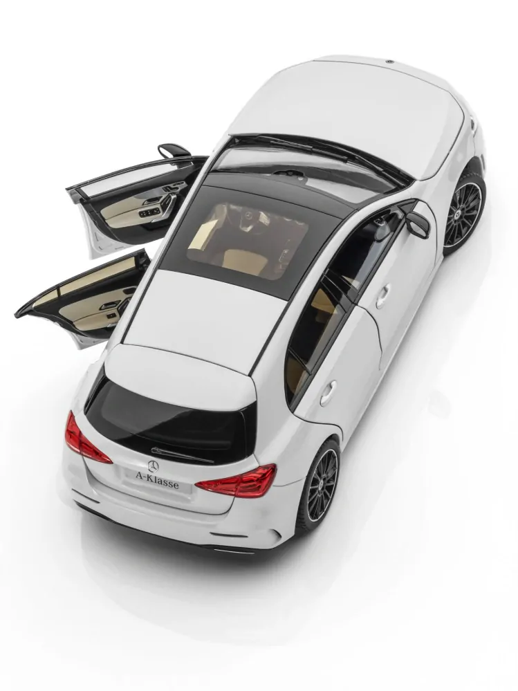 1:18 Mercedes EQS SUV, AMG Line, X296 - Dealerské balení