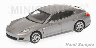 1:43 Porsche Panamera S Hybrid 2011 stříbrný - Minichamps