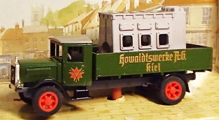 Y-41 1932 Mercedes Benz L5 - Green - Matchbox