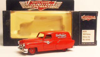 1953 Pontiac Delivery Van Dr.Pepper - Lledo Vanguards
