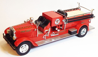 1929 Mack Pumper - kasička - poškozený - Ertl