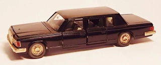 Zil 115 SSSR kov. podvozek, poškozený