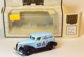 1939 Chevey Panel Van - Lledo