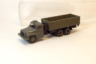 1:87 Tatra 148 ČSLA, bazar - Igra