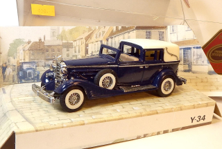 Y-34 1933 Cadillac 452 V16, bazar - Matchbox Yesteryear