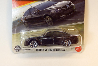Holden VF Commodore SSV, bazar - Matchbox