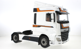 1:18 DAF XF Space Cab, weiss, 2016 - Premium ClassiXXs 