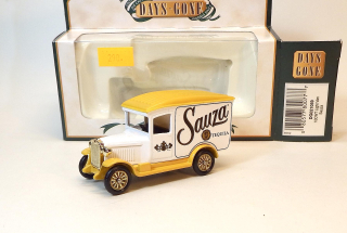10CWT Light Van, bazar - Lledo