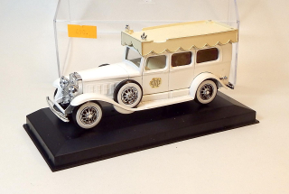 1:43 1939 Cadillac V16 pohřební vůz, bazar, poškozený - Solido