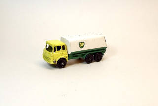 MB-25 Petrol Tanker, bazar, bez krabičky - Matchbox