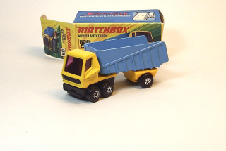 MB-50 Articulated Truck, bazar - Matchbox