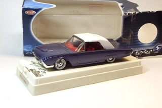 1:43 1961 Ford T-Bird Cabriolet, bazar - Solido
