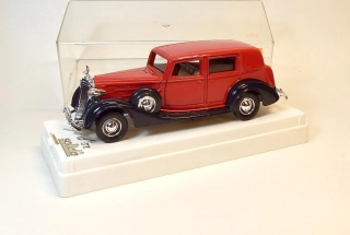 1:43 Packard Sedan, bazar - Solido