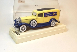 1:43 Cadillac Commerciale, bazar - Solido
