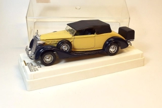 1:43 Packard Super-Eight, bazar - Solido