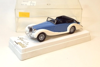 1:43 1939 Delahaye Cabriolet, bazar - Solido