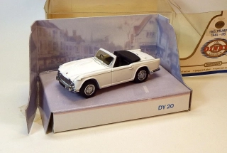 1:43 1965 Triumph TR4A-IRS, bazar - Matchbox Dinky