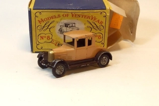 Y-8 1926 Morris Cowley Bullnose, bazar - Matchbox Yesteryear