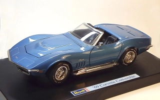 1:18 1969 Chevrolet Corvette Convertible, bazar - Revell