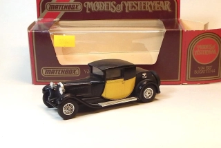 Y-24 1927 Bugatti T44, bazar - Matchbox Yesteryear