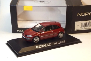 1:43 Renault Megane, bazar - Norev