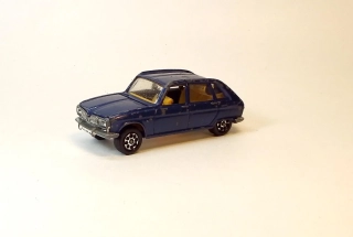 1:43 Renault 16TS, bazar - Corgi