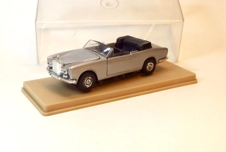 1:43 Rolls-Royce, bazar - Solido