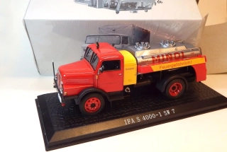 1:43 IFA S4000-1 SW7, bazar - Atlas