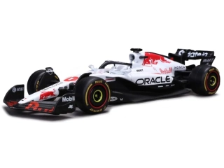 1:43 Red Bull RB21 #1 MAX VERSTAPPEN WINNER JAPAN GP 2025 - SPECIAL WHITE LIVERY - HARD CASE + HELMET - Bburago