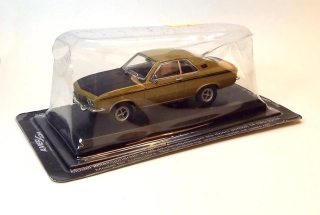1:43 Opel Manta, bazar - Amercom