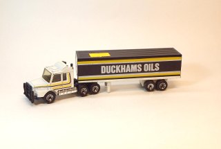 Scania T142 + Duckhams Oil Trailer, bazar, poškozené, bez krabičky - Matchbox