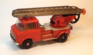 Hasičské auto, bazar, hračka, poškozené, 30 cm
