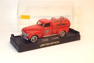 1:43 Dodge - hasičská cisterna, bazar - Solido