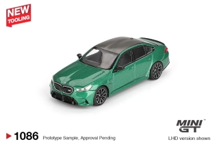 1:64 BMW M5 Isle of Man Green Metallic - Mini GT