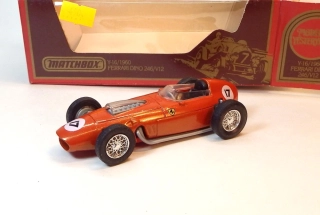 Y-16 1960 Ferrari Dino 246/V12, bazar - Matchbox Yesteryear
