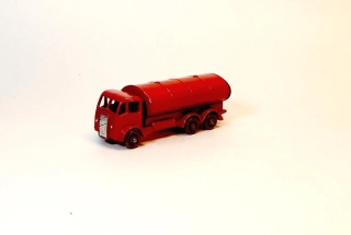 MB-11 Petrol Tanker, bazar, bez krabičky - Moko Lesney