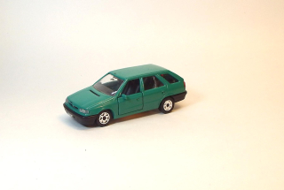 1:43 Škoda Felicia Combi, bazar - Kaden