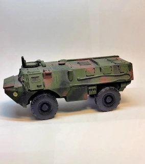 1:43 vojenský transportér Renault VAB 4x4, kov, bazar