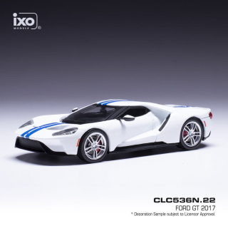 1:43 Ford GT 2017 white/blue - IXO