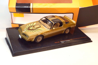 1:43 1978 Pontiac Firebird, bazar - ixo