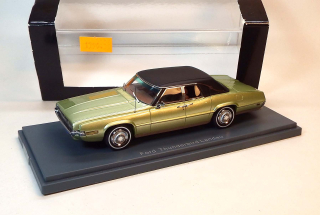1:43 Ford Thunderbird Landau, bazar - Neo