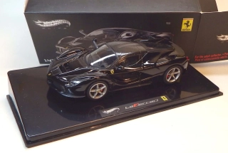 1:43 Ferrari LaFerrari, bazar - Hot Wheels