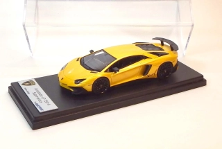 1:43 Lamborghini Aventador LP750-4, bazar - Look Smart