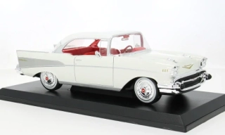 1:18 Chevrolet Bel Air, bílý, 1957 - Maisto