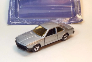 1:43 BMW 633, bazar - Norev