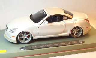 1:18 Lexus SC430, bazar, poškozený - Maisto