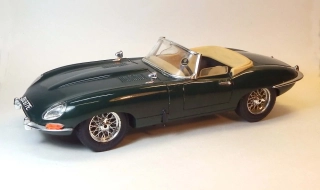 1:18 1961 Jaguar "E" Type, bazar - Bburago